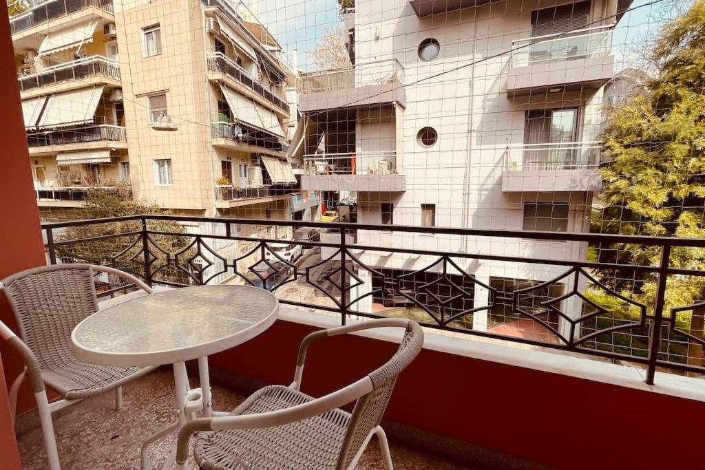 Daisy Apartment 15 Min To Acropolis Ateny Zewnętrze zdjęcie