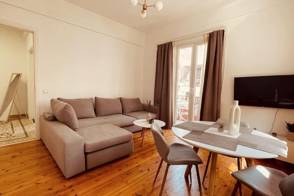 Daisy Apartment 15 Min To Acropolis Ateny Zewnętrze zdjęcie